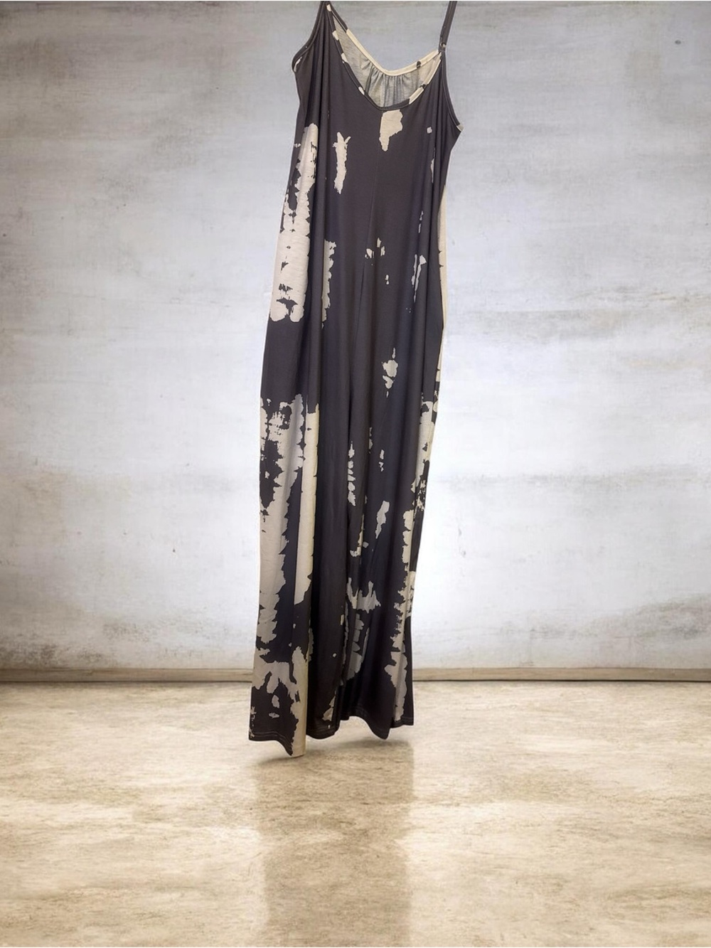 Spotted Tie-Dye Jumpsuit With Pockets - Gray and White - Picture 3 of 9